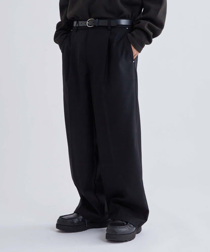 【WHO'S WHO gallery】單褶錐形休閒褲