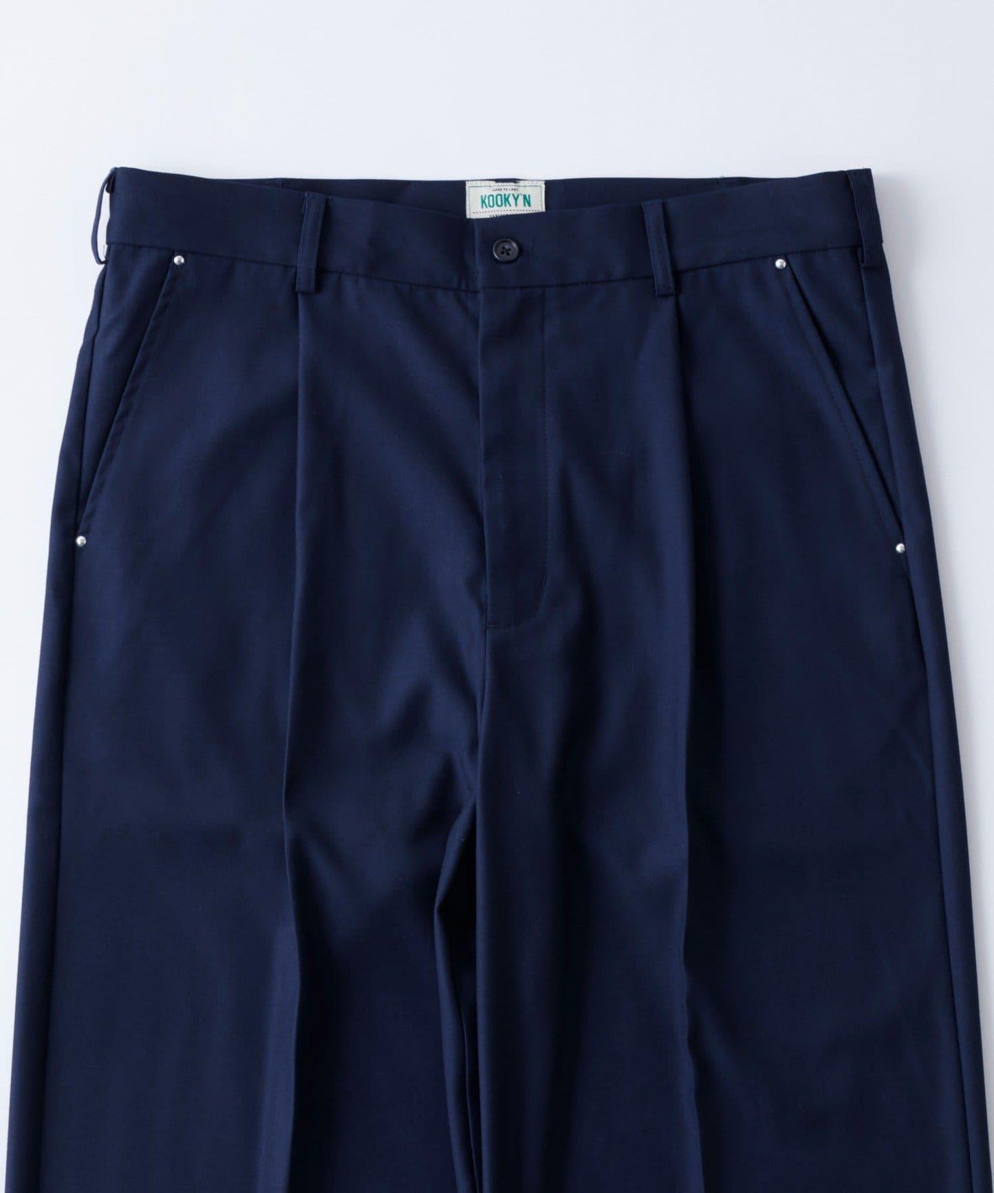 【KOOKY’N】TR單褶錐形休閒褲