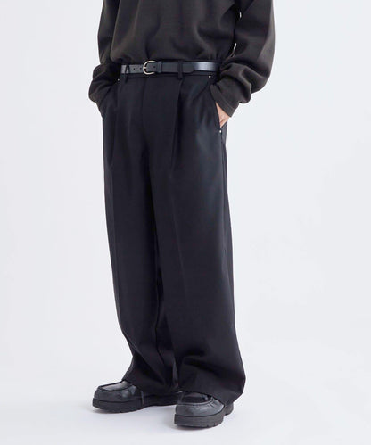 【WHO'S WHO gallery】單褶錐形休閒褲