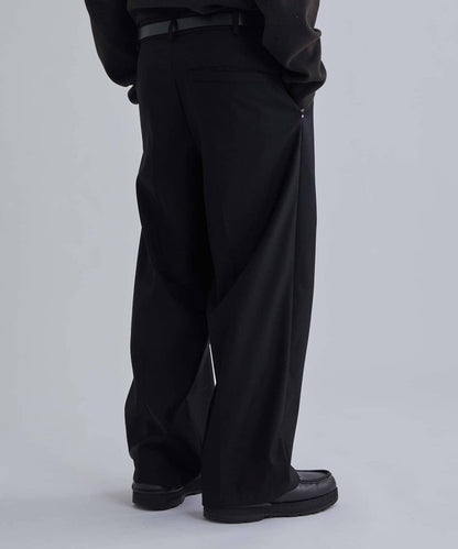 【KOOKY’N】TR單褶錐形休閒褲