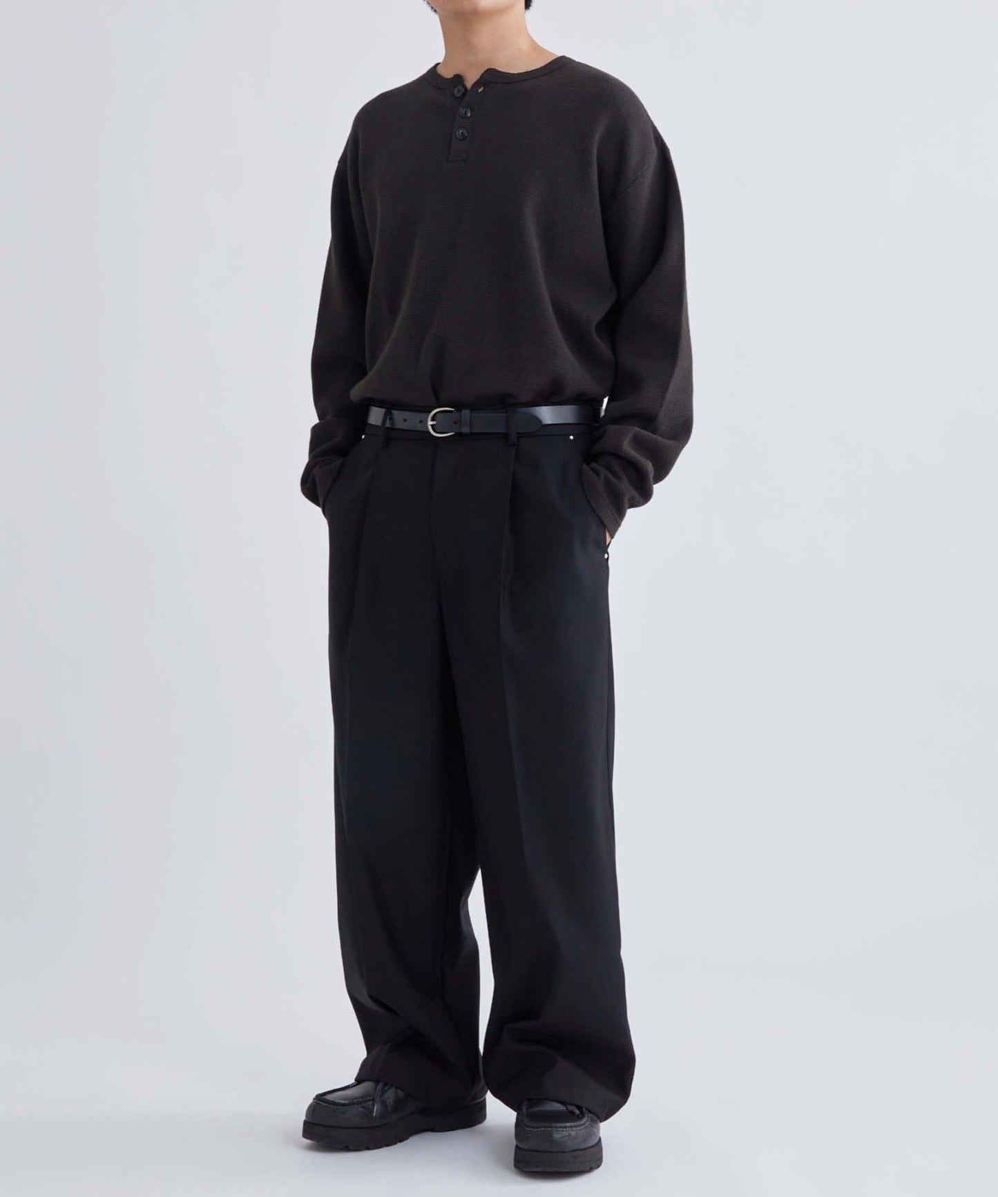 【WHO'S WHO gallery】單褶錐形休閒褲