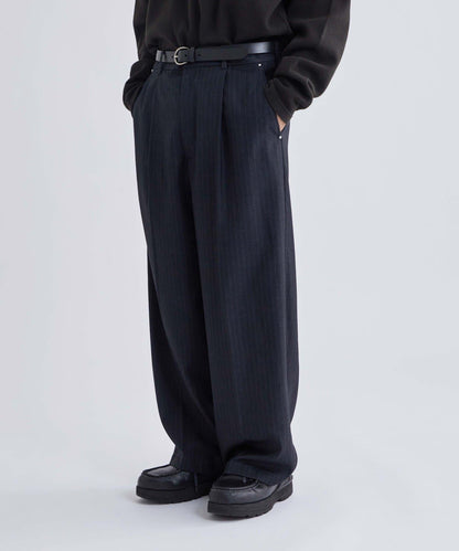 【KOOKY’N】TR單褶錐形休閒褲