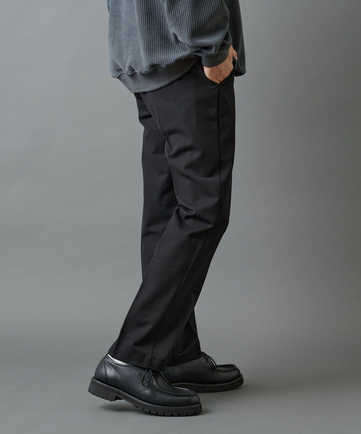 後開衩羊毛錐形休閒褲