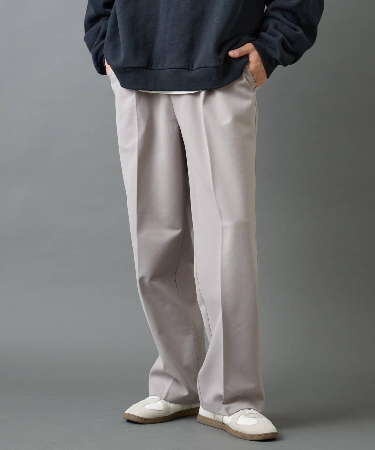 背部彈力羊毛寬鬆西裝褲