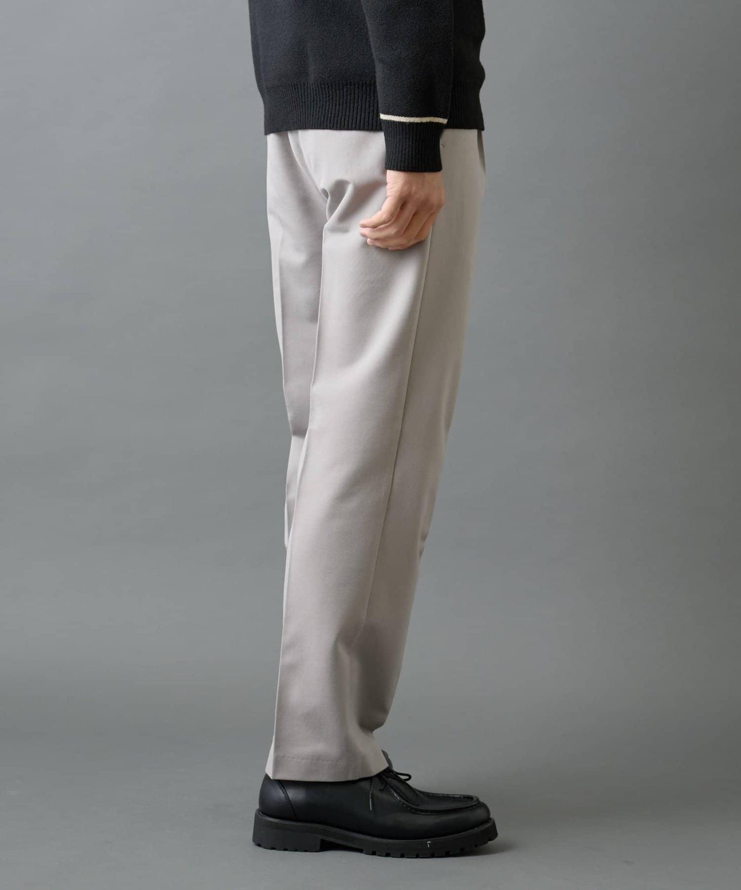 後開衩羊毛錐形休閒褲