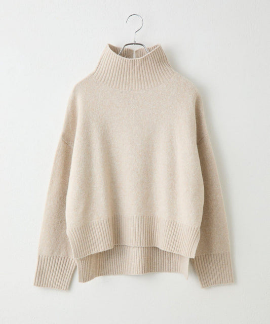 柔軟高領針織衫