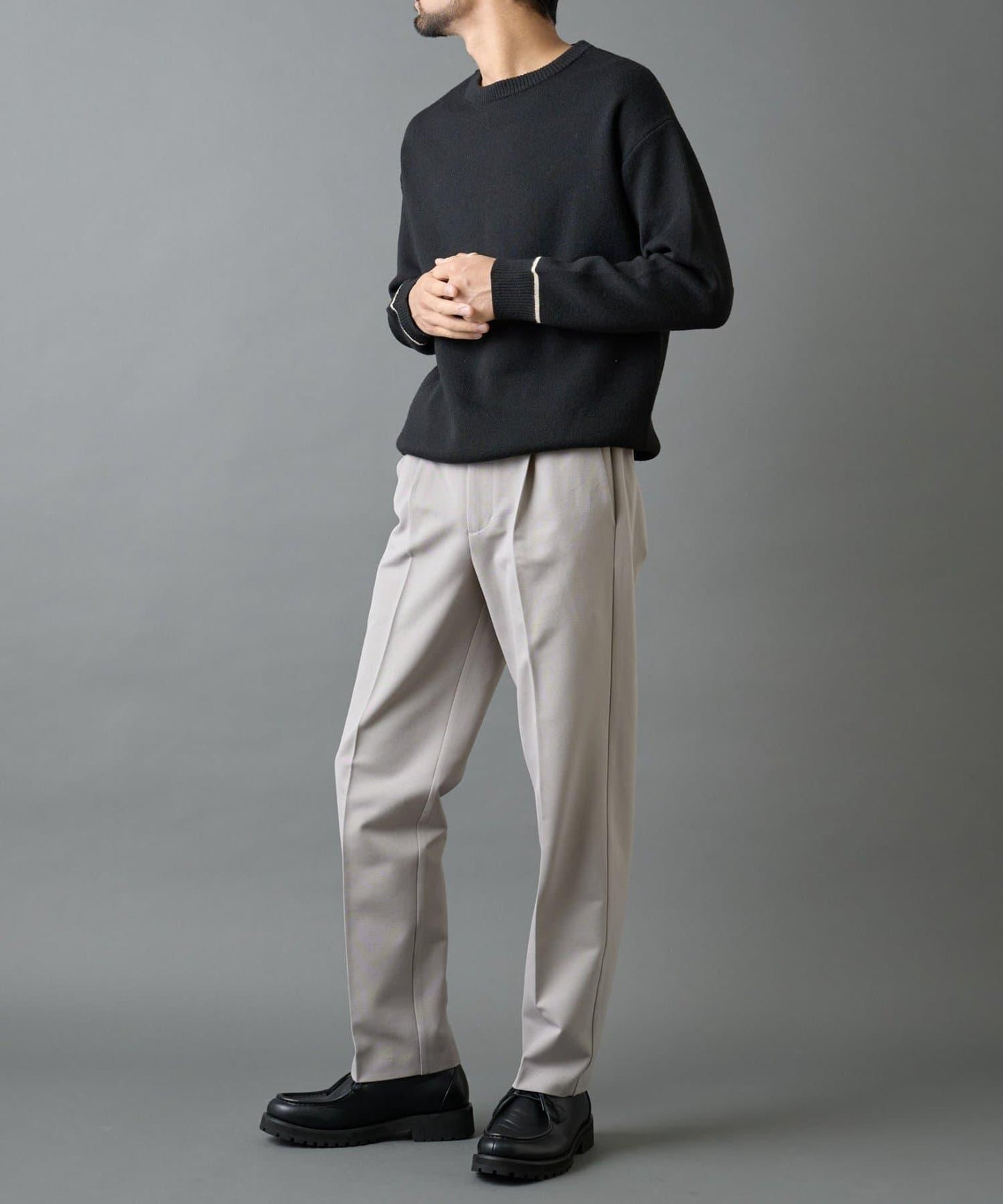 後開衩羊毛錐形休閒褲