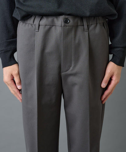 後開衩羊毛錐形休閒褲