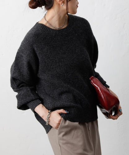 柔軟圓領針織套頭衫