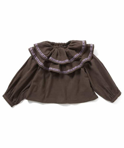 領口荷葉邊上衣