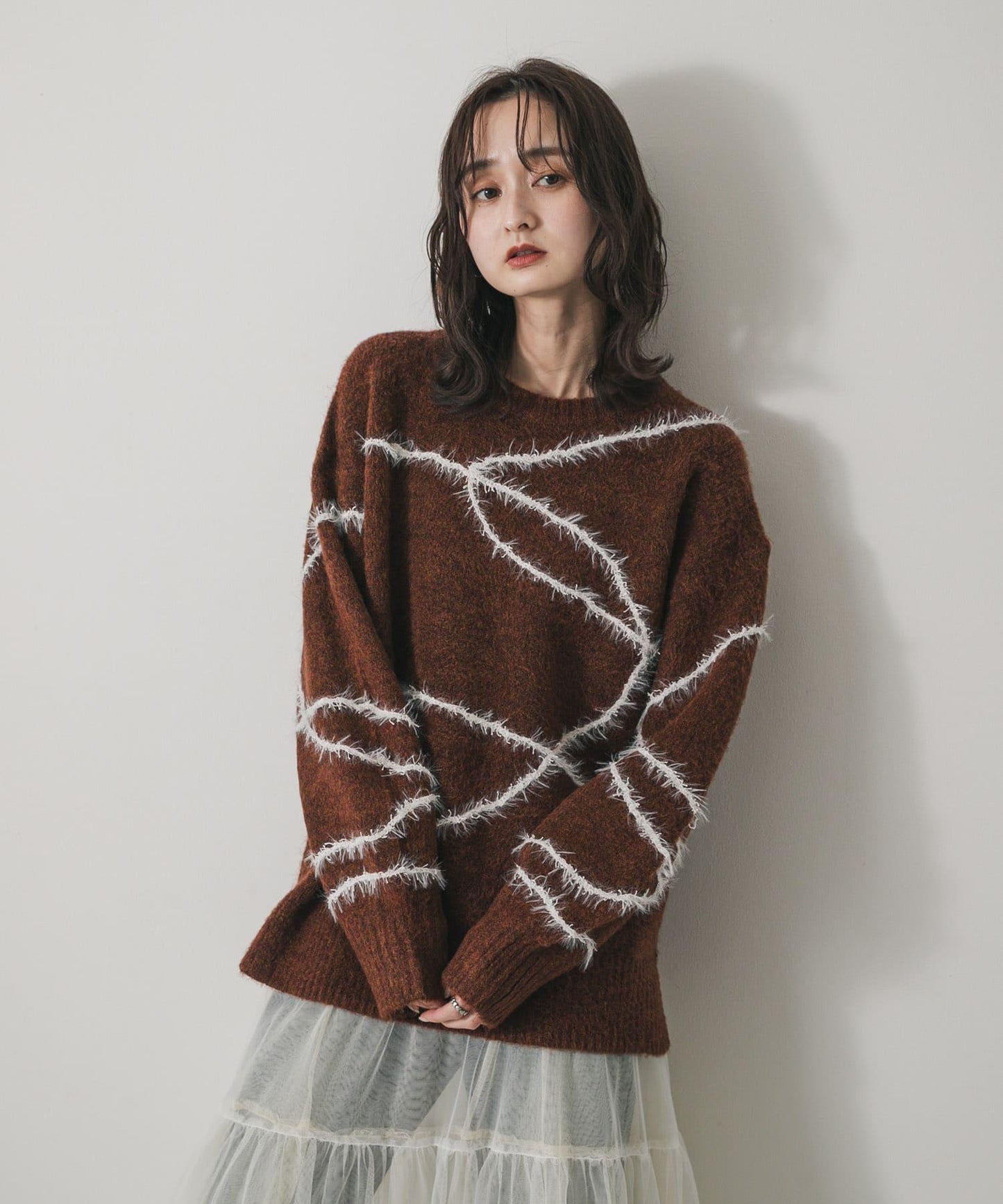 毛邊線條寬鬆針織衫