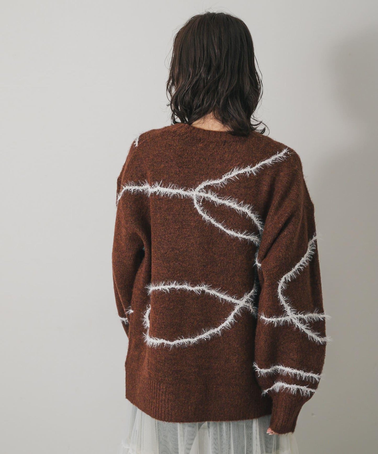 毛邊線條寬鬆針織衫