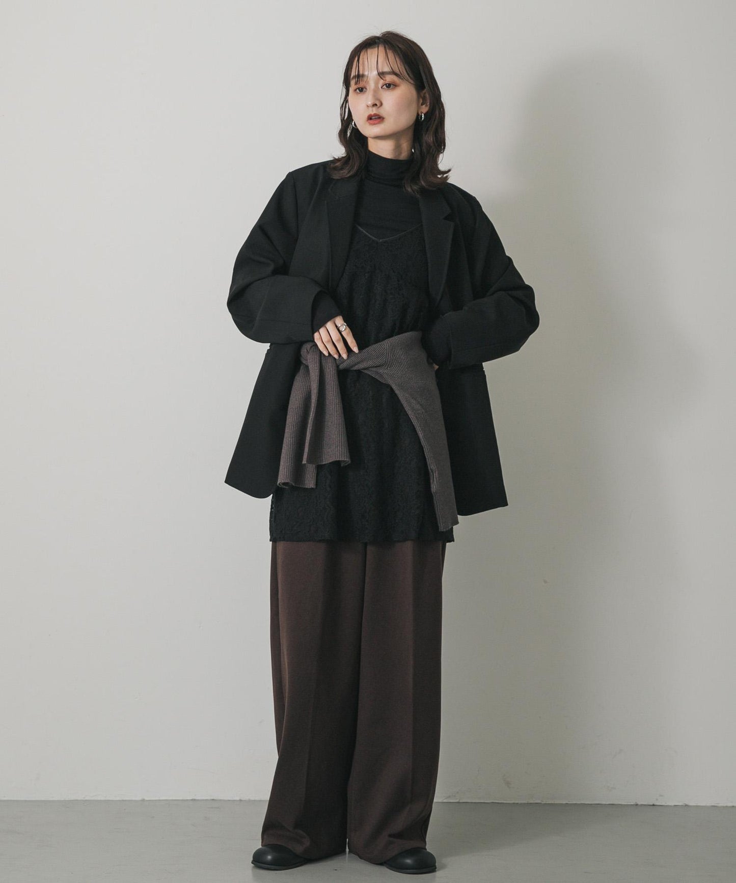 蕾絲吊帶長款上衣