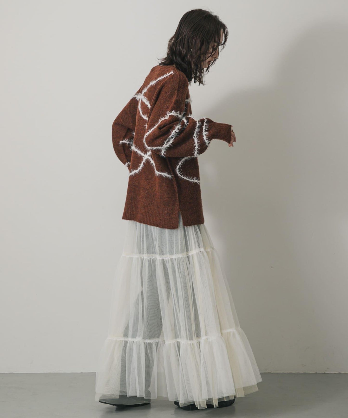 毛邊線條寬鬆針織衫