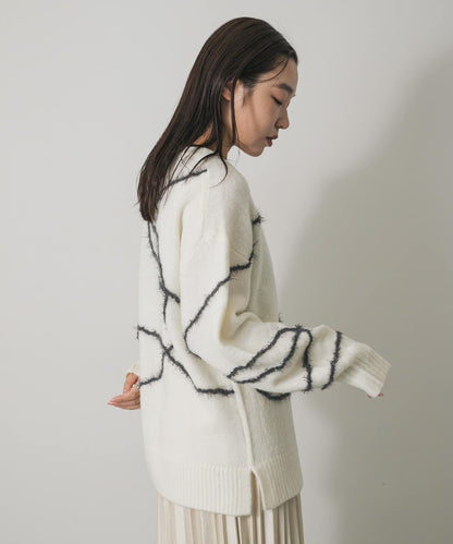 毛邊線條寬鬆針織衫