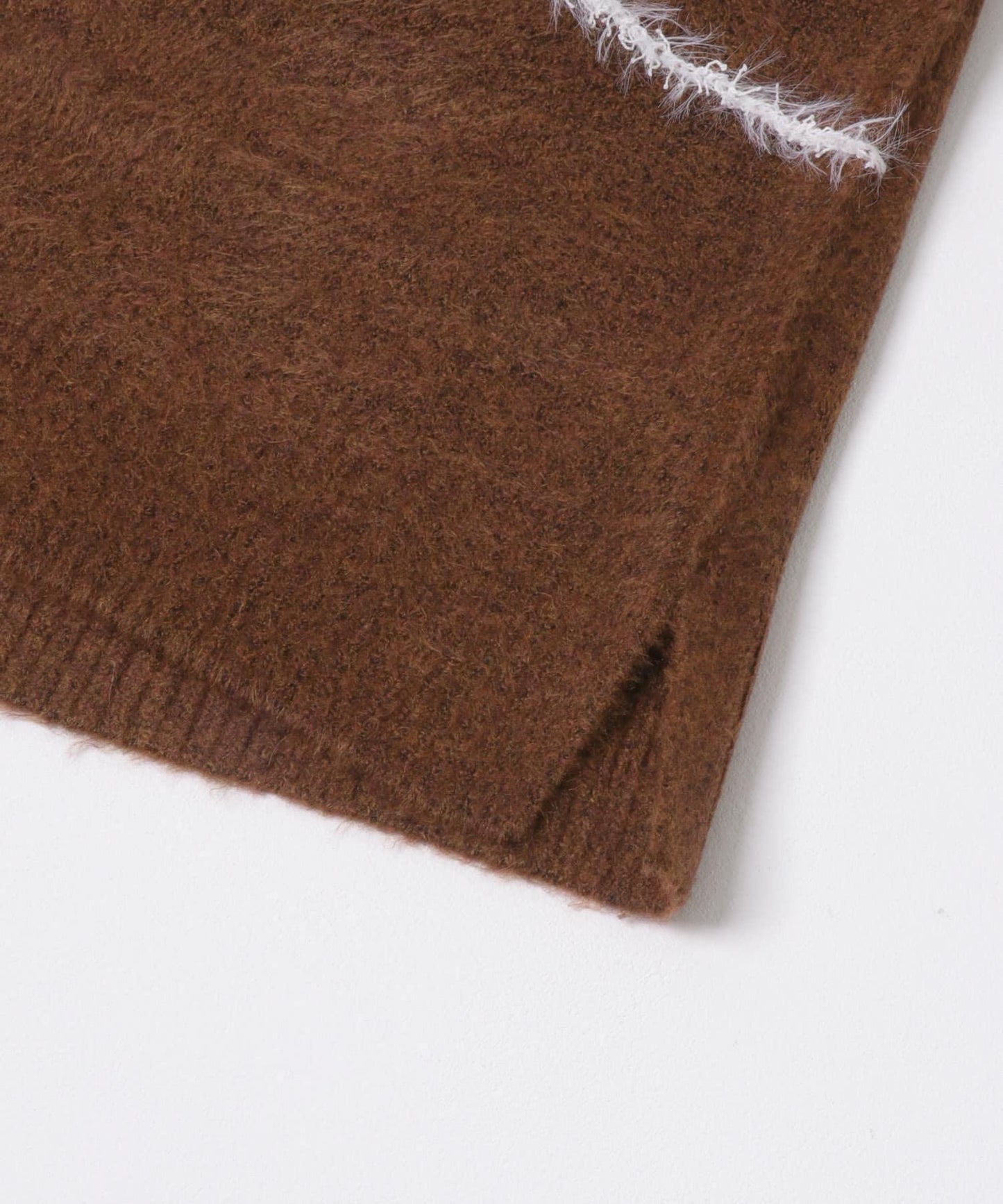 毛邊線條寬鬆針織衫