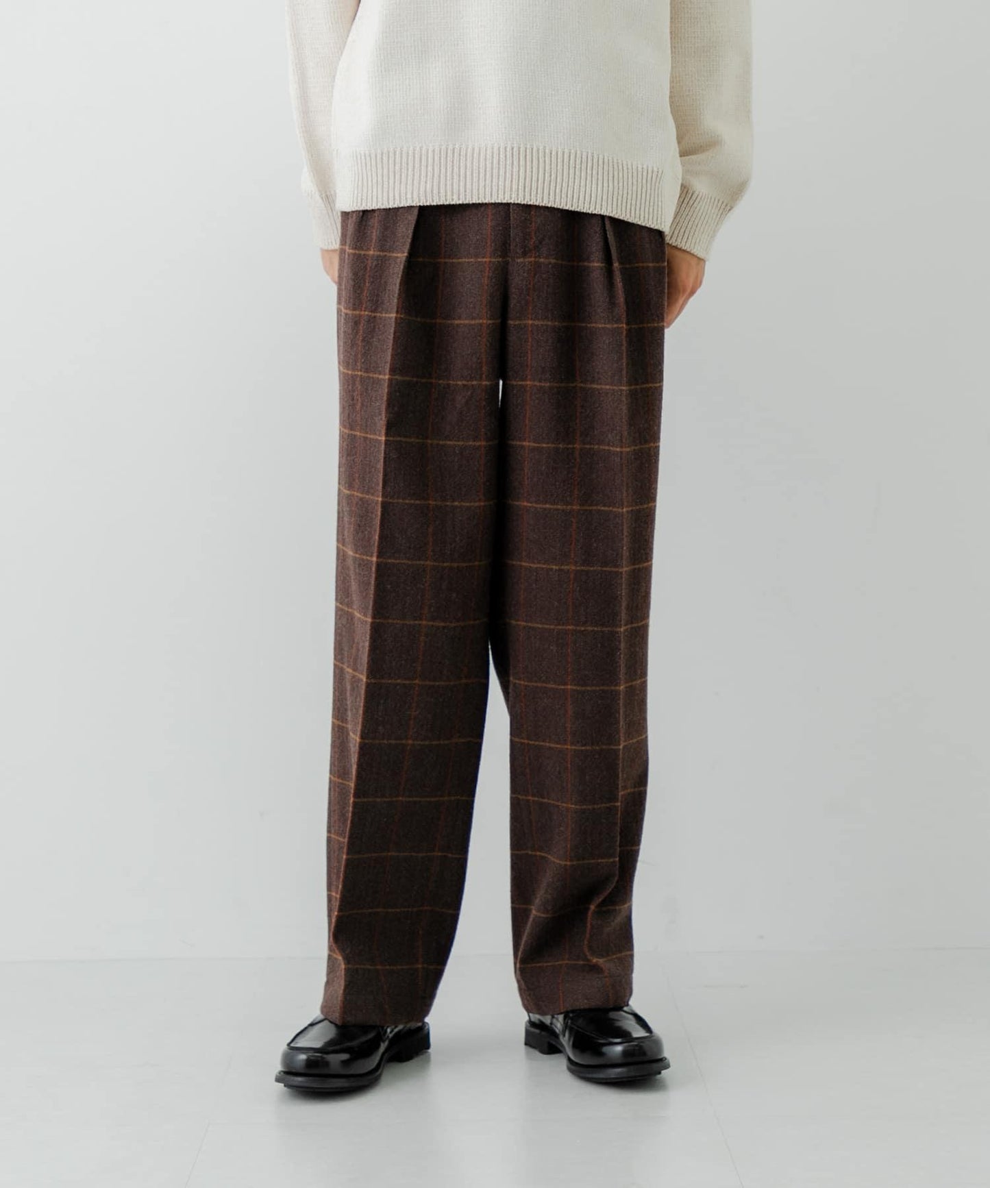 新款基礎款乾爽羊毛休閒長褲