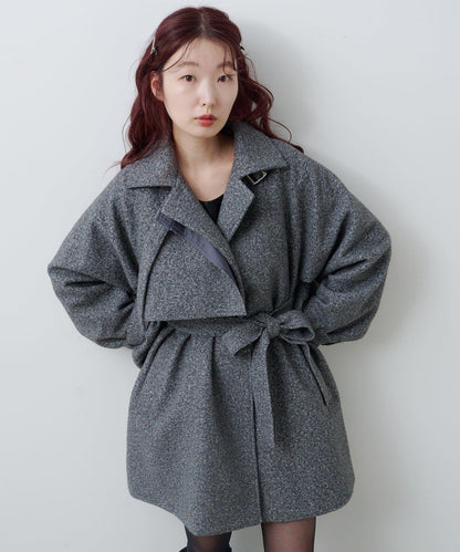 高領喇叭袖大衣