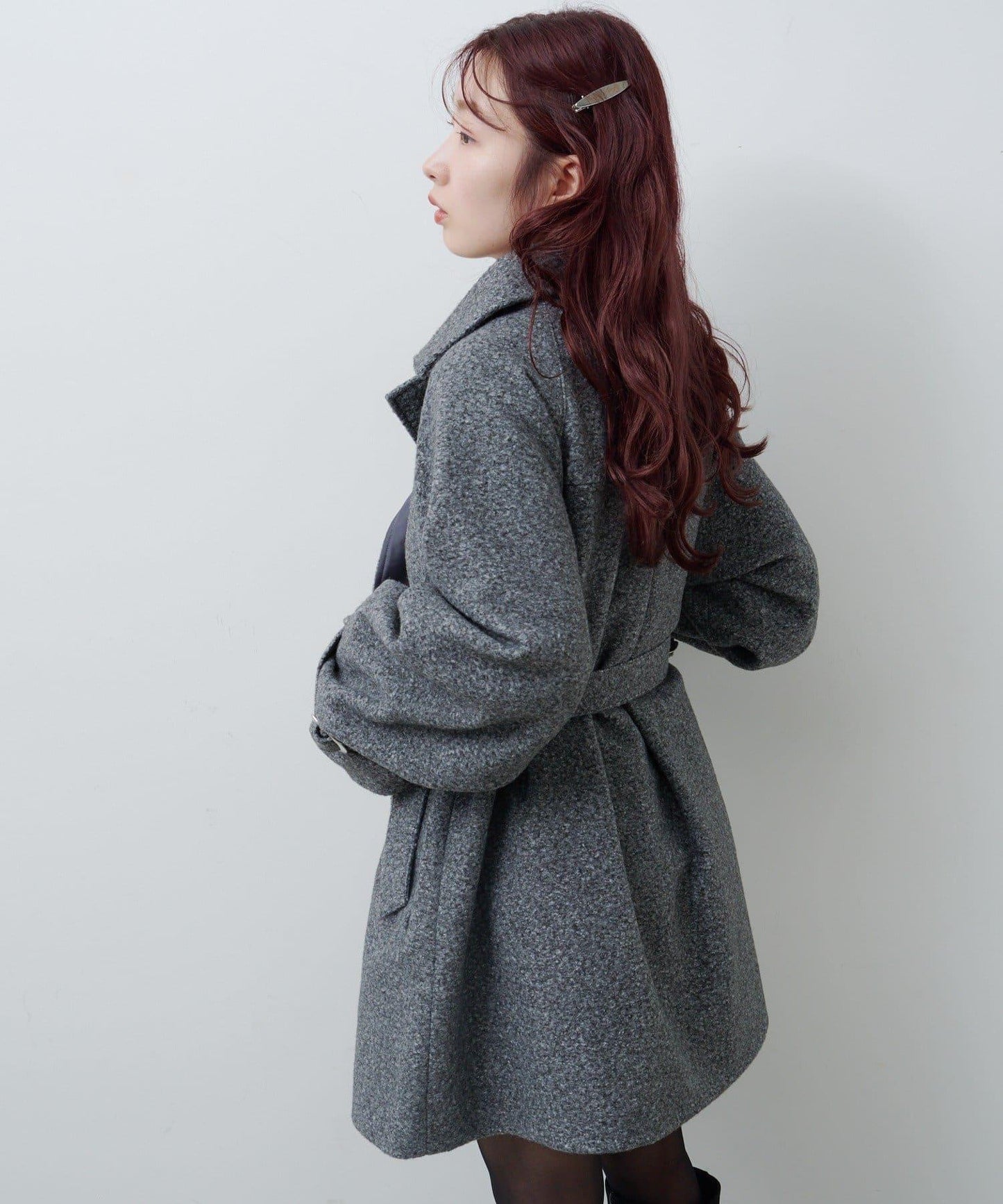 高領喇叭袖大衣