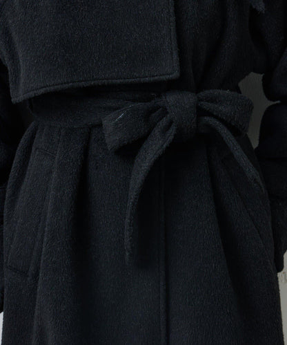 高領喇叭袖大衣