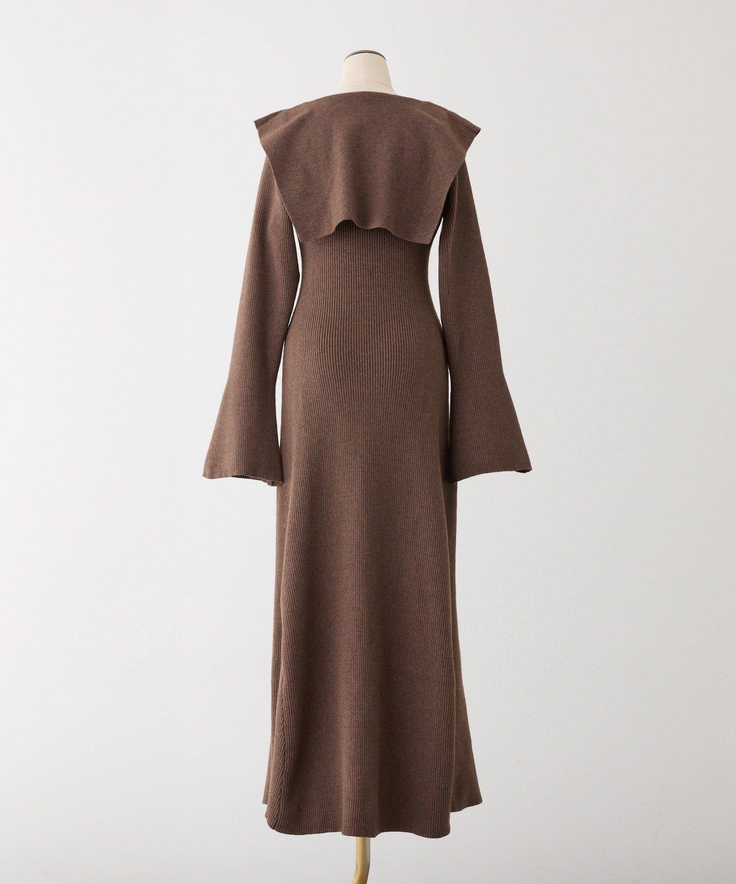 帶領金色紐釦針織長款連衣裙