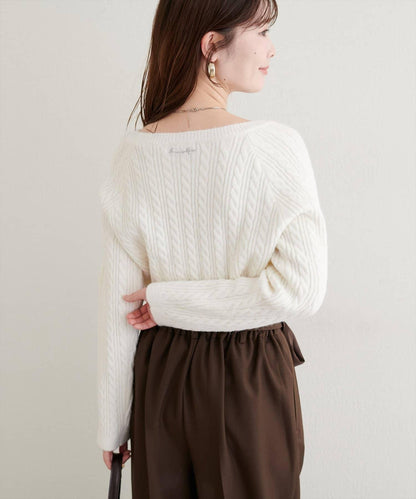 柔軟蓬鬆麻花針織套頭衫