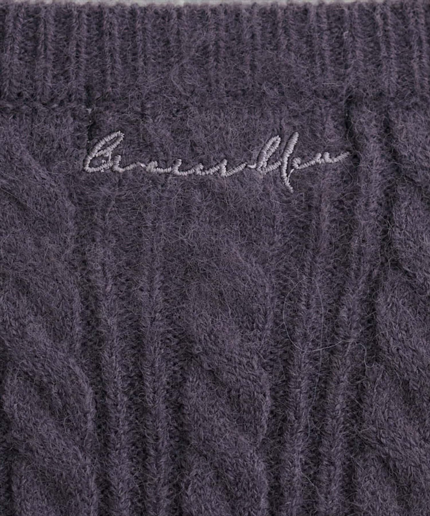 柔軟蓬鬆麻花針織套頭衫