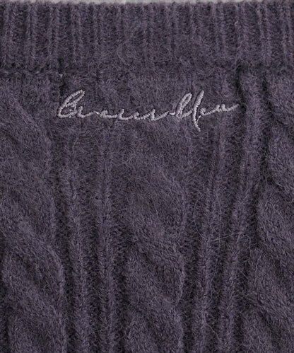 柔軟蓬鬆麻花針織套頭衫