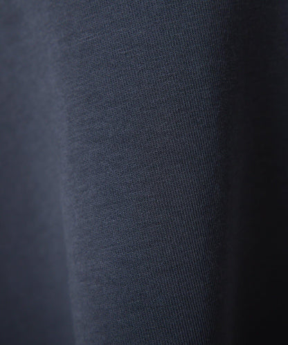 【顯瘦/顯腿長效果】袖部裝飾短款荷葉邊上衣