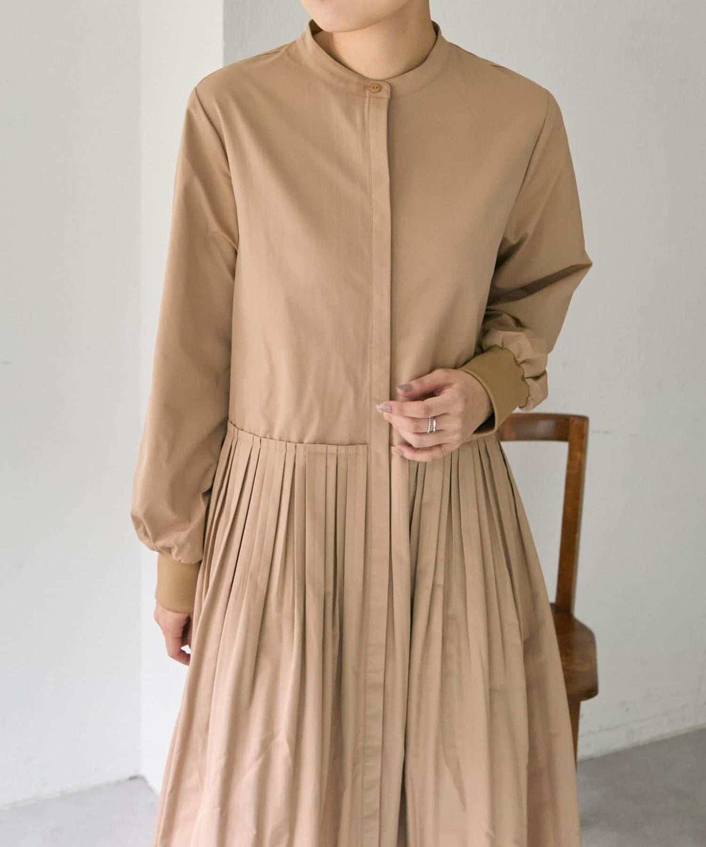 褶皺連衣裙【SUM1 STYLE(スミスタイル)】