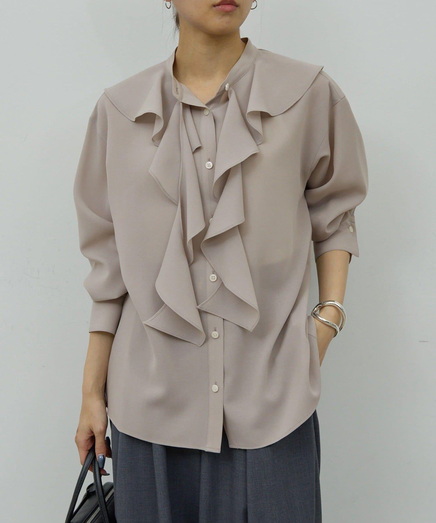 荷葉邊領結襯衫