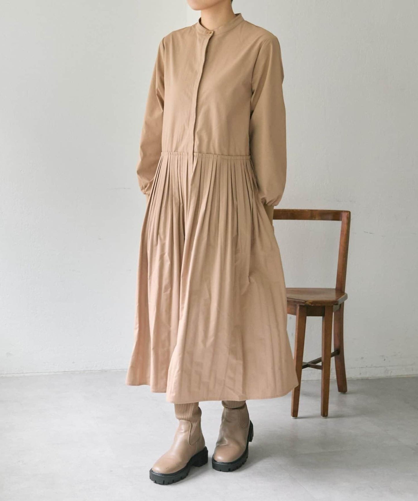 褶皺連衣裙【SUM1 STYLE(スミスタイル)】