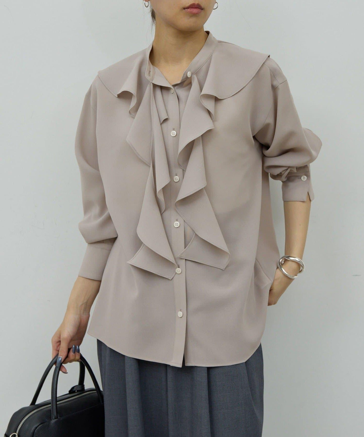 荷葉邊領結襯衫