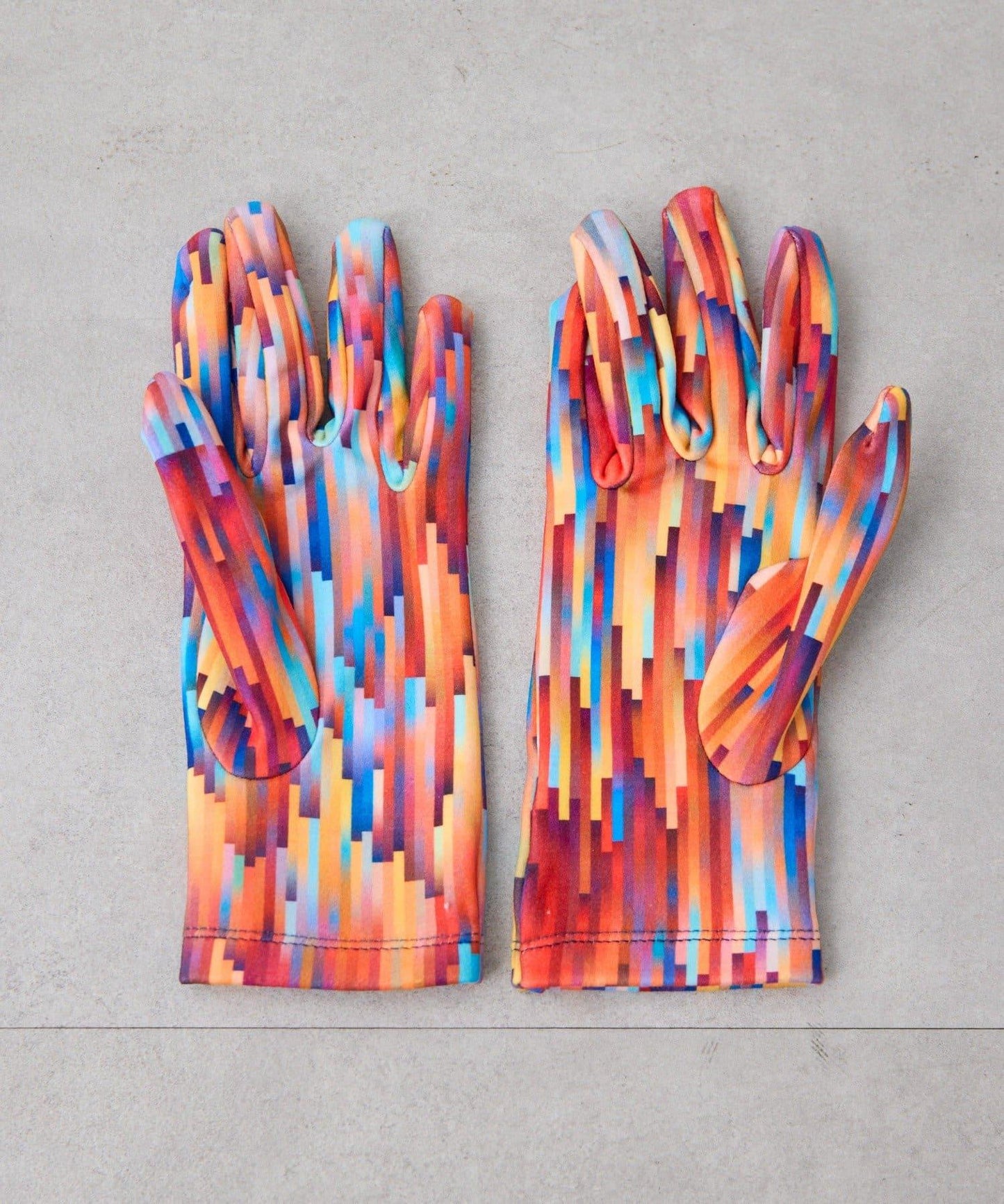 【CRISPINO VALENTINO】全印花手套