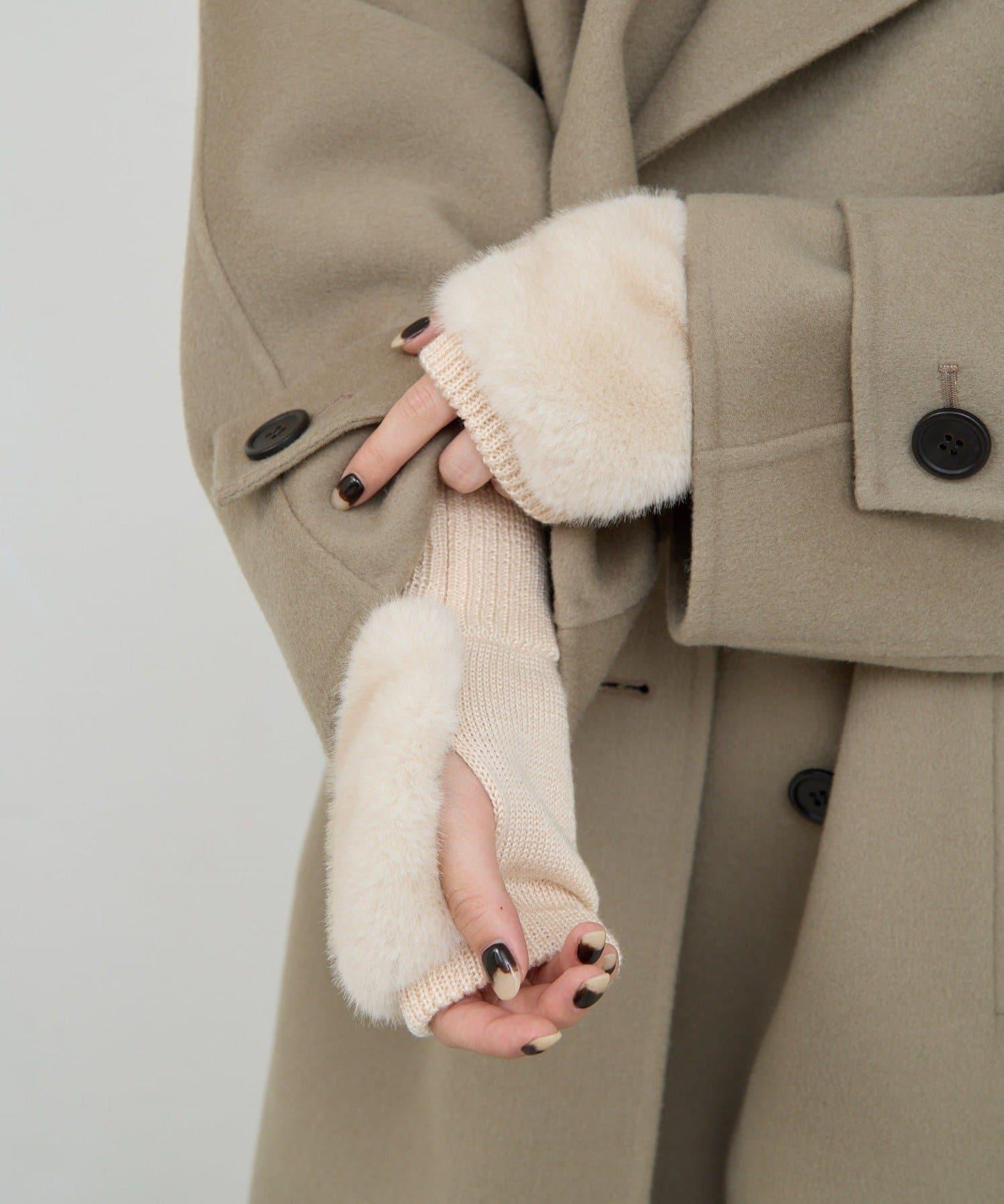 仿皮草手部保暖套