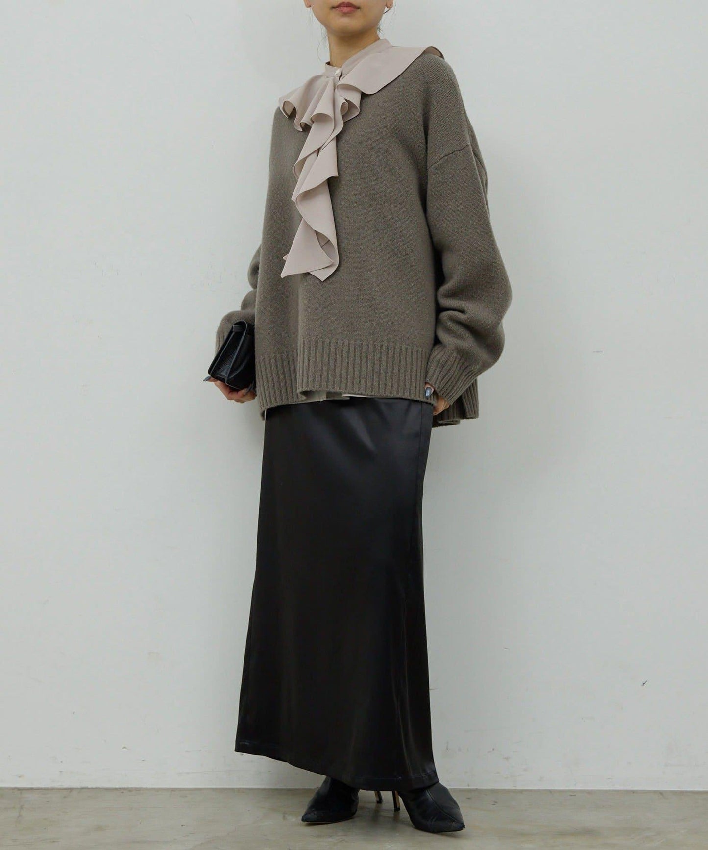 荷葉邊領結襯衫