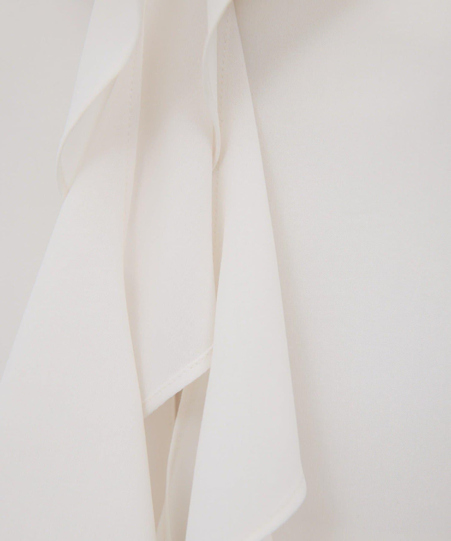 荷葉邊領結襯衫