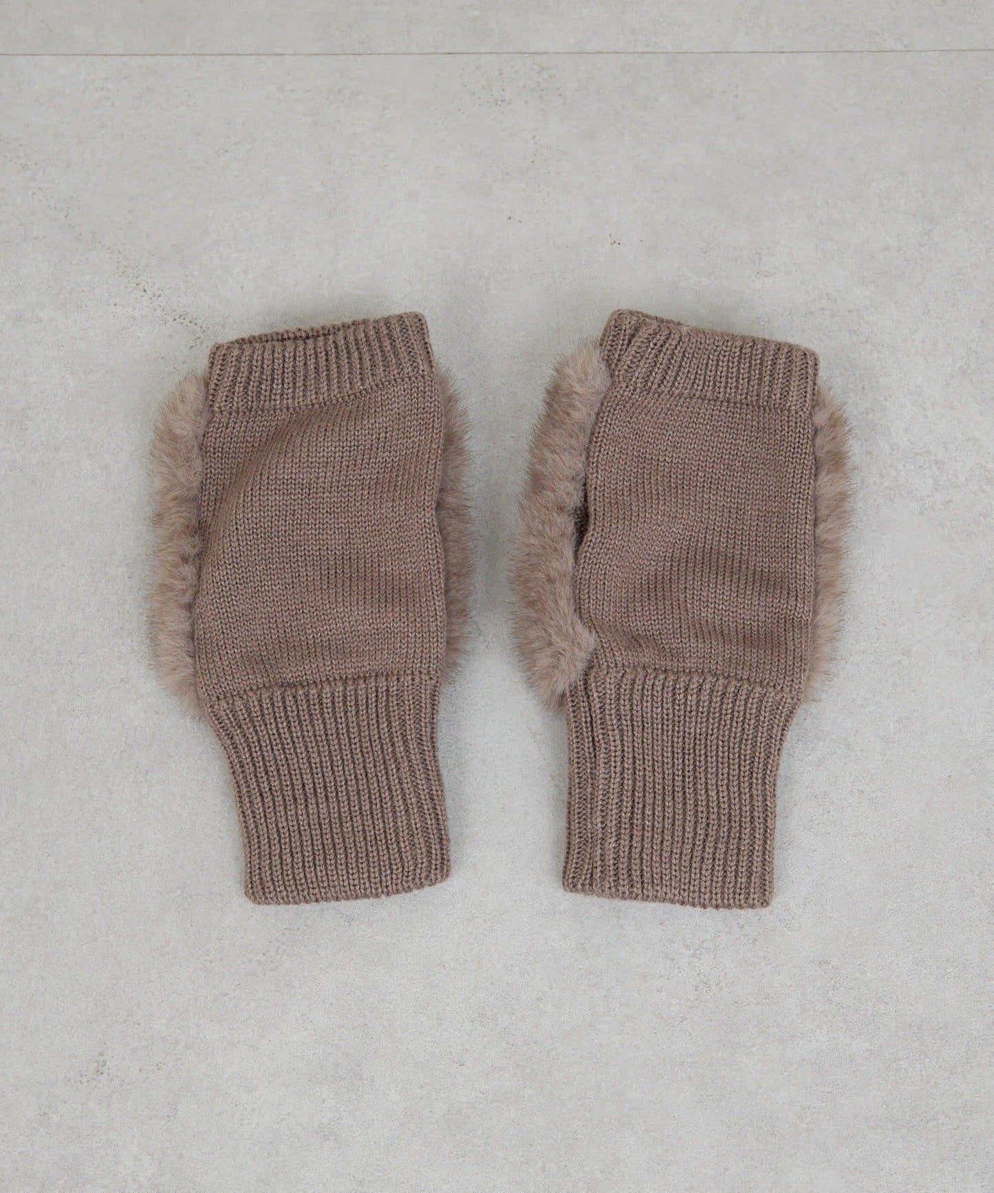 仿皮草手部保暖套