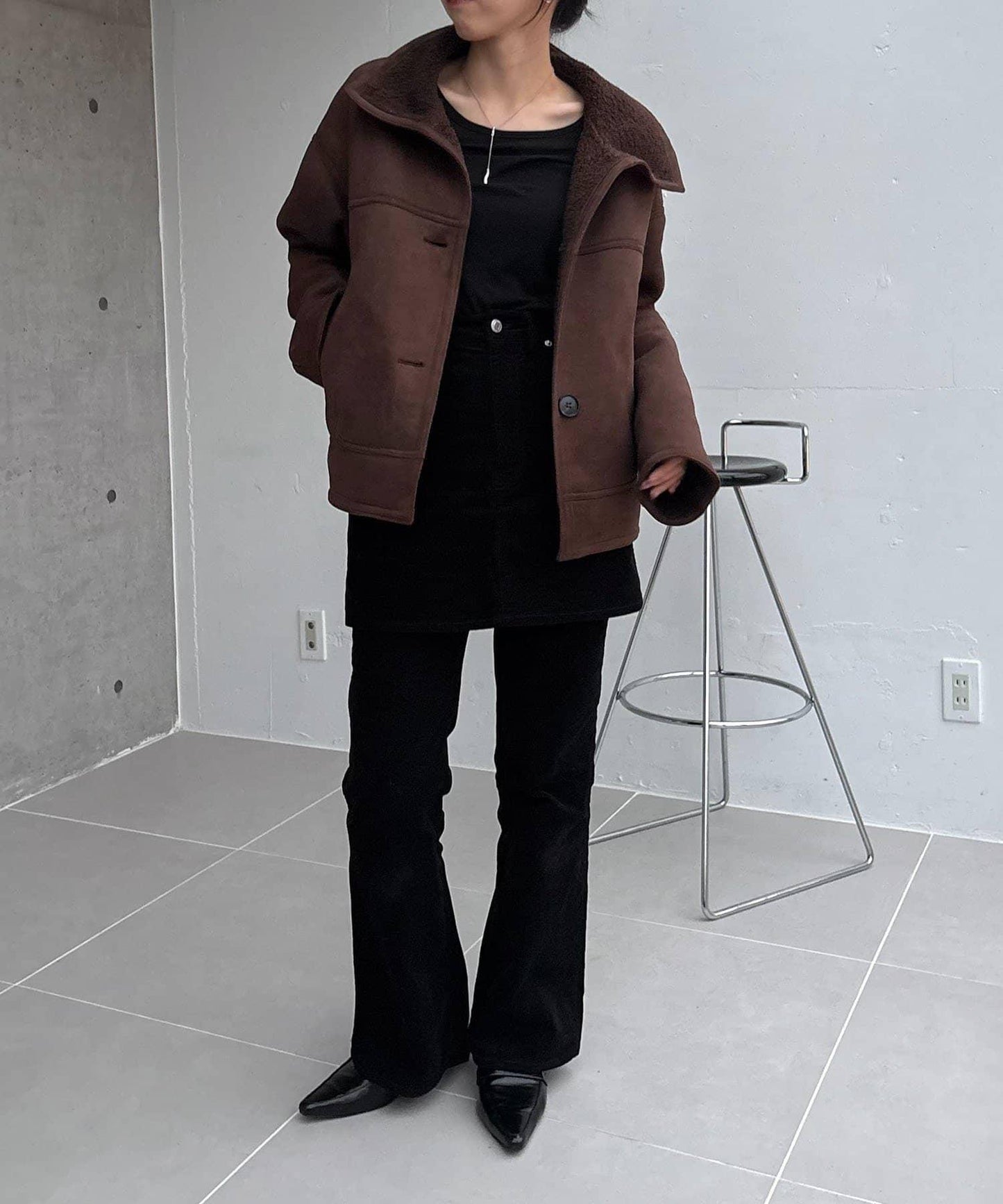 麂皮羊羔絨中長大衣