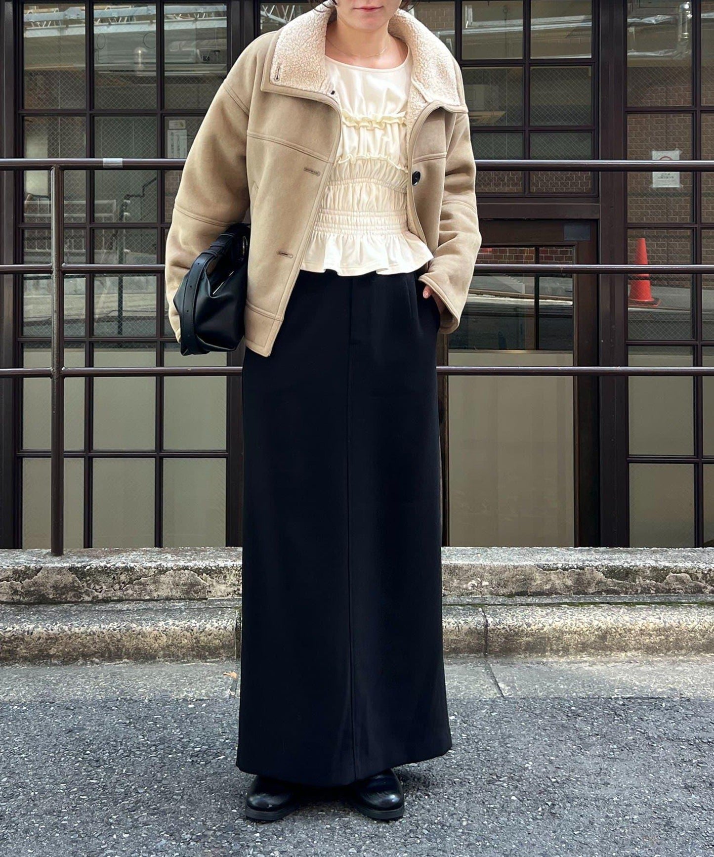 麂皮羊羔絨中長大衣