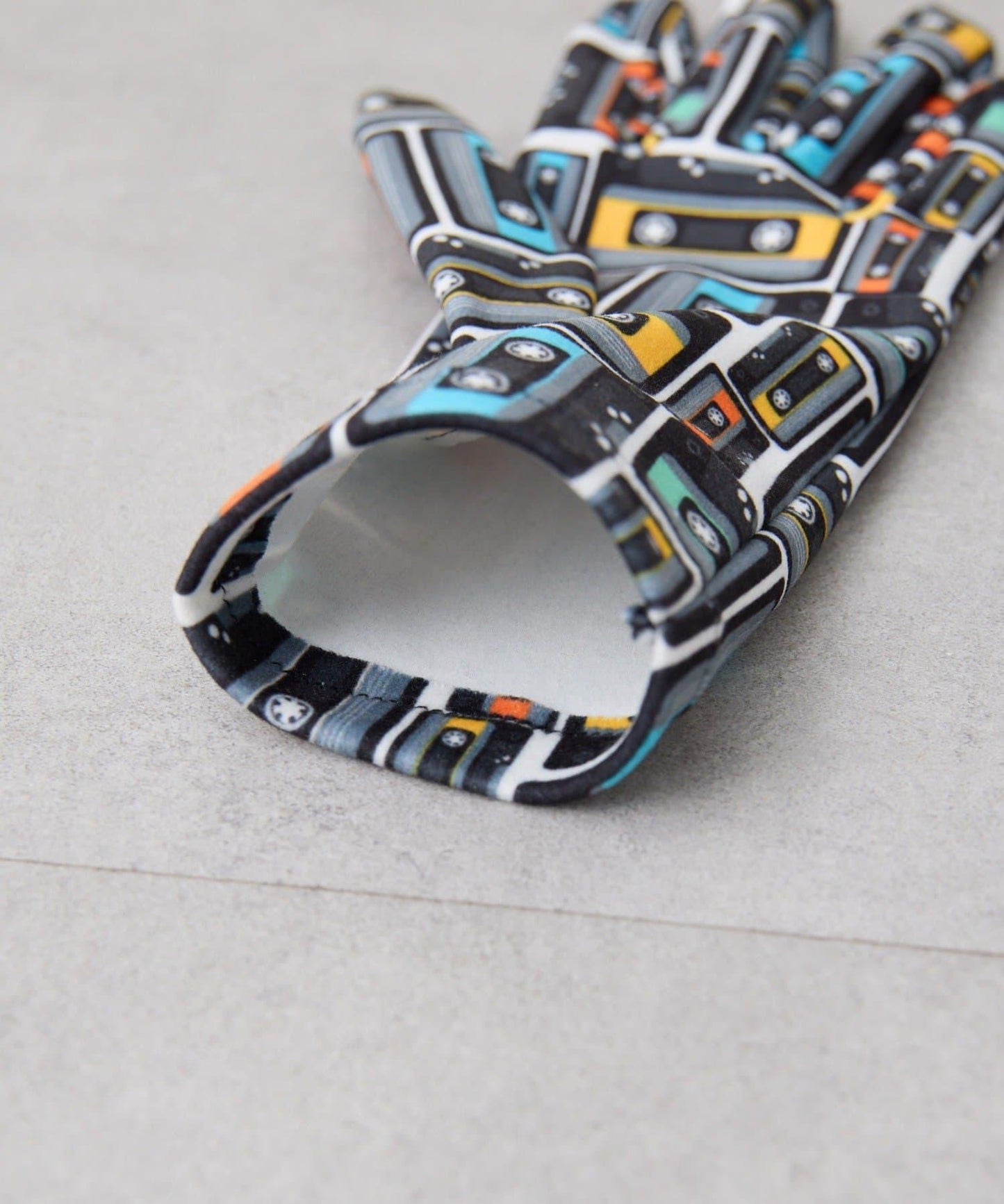 【CRISPINO VALENTINO】全印花手套