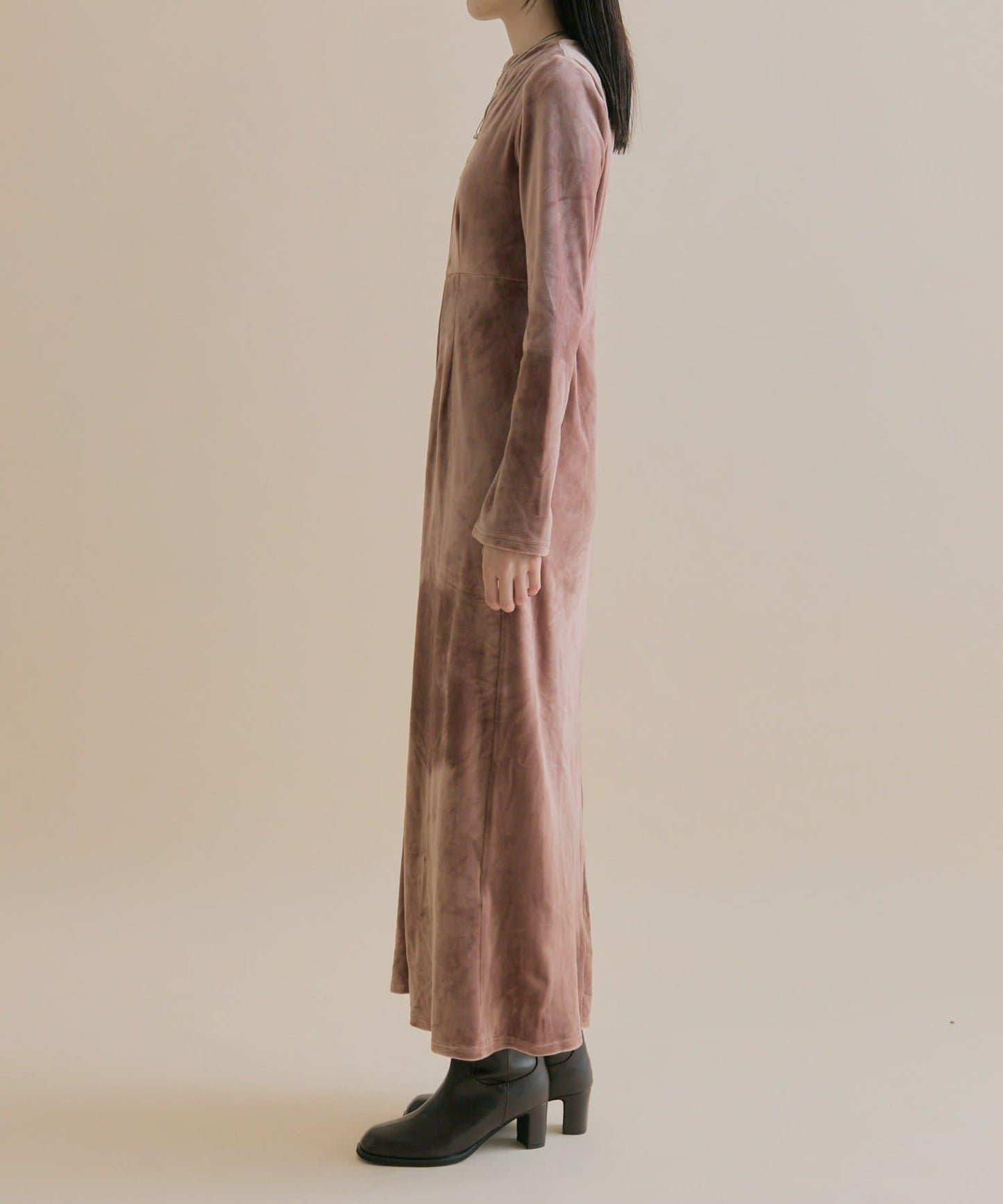 11/1（週六）12:00開始！【數量限定】【森川企畫】後背開口天鵝絨連衣裙