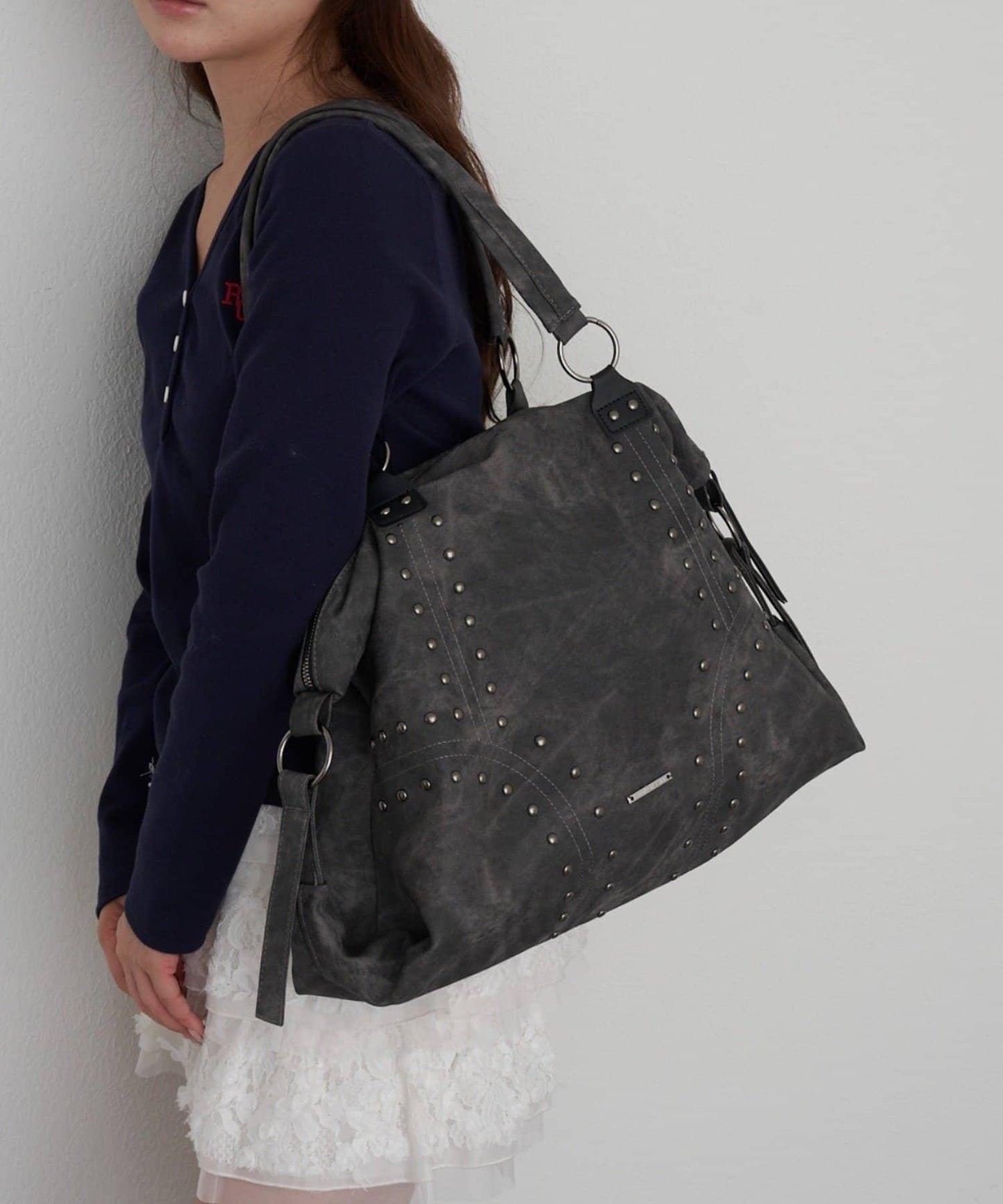 鉚釘裝飾托特包