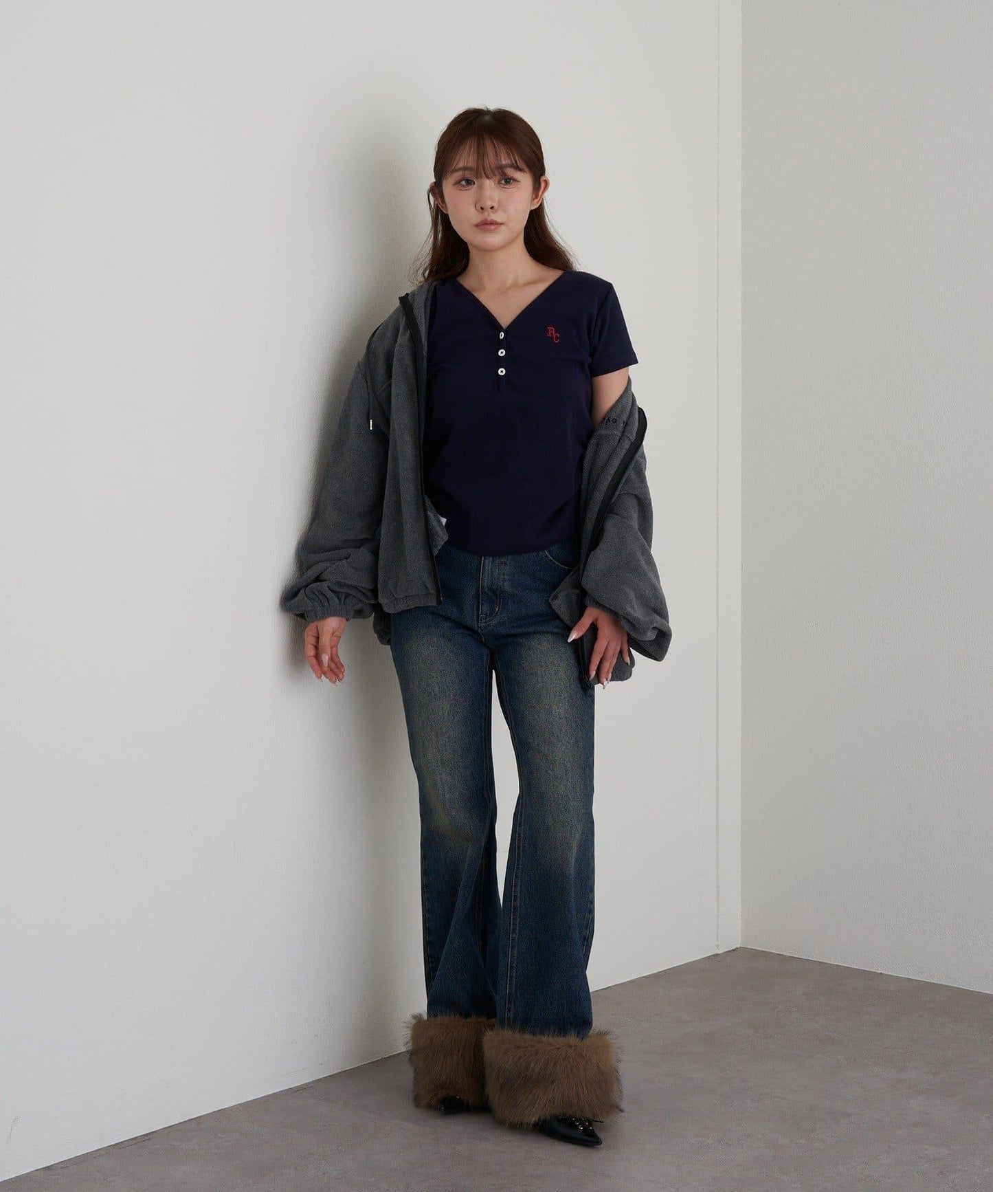 可拆卸毛絨拼接牛仔喇叭褲