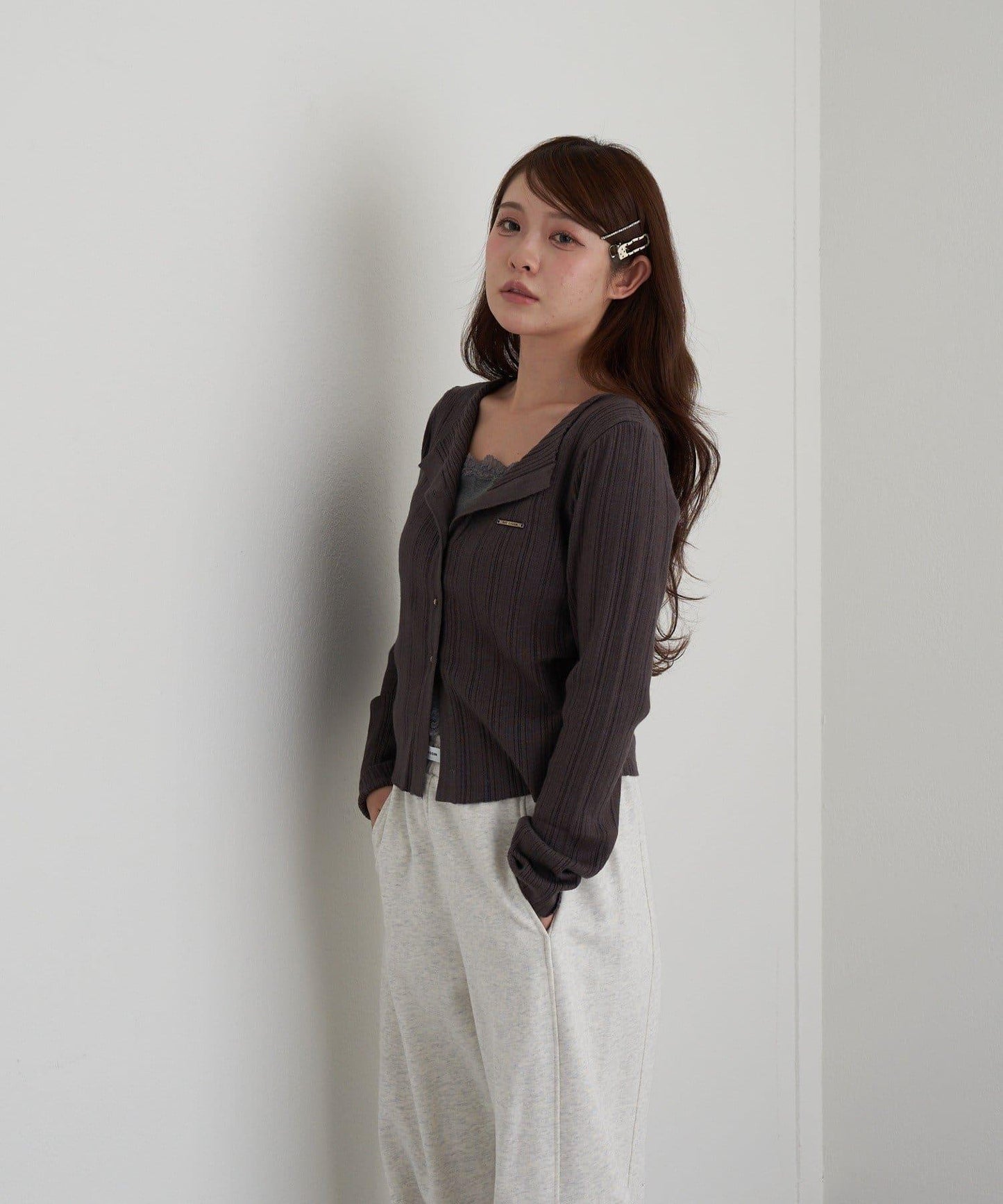 蕾絲拼接前開釦針織衫