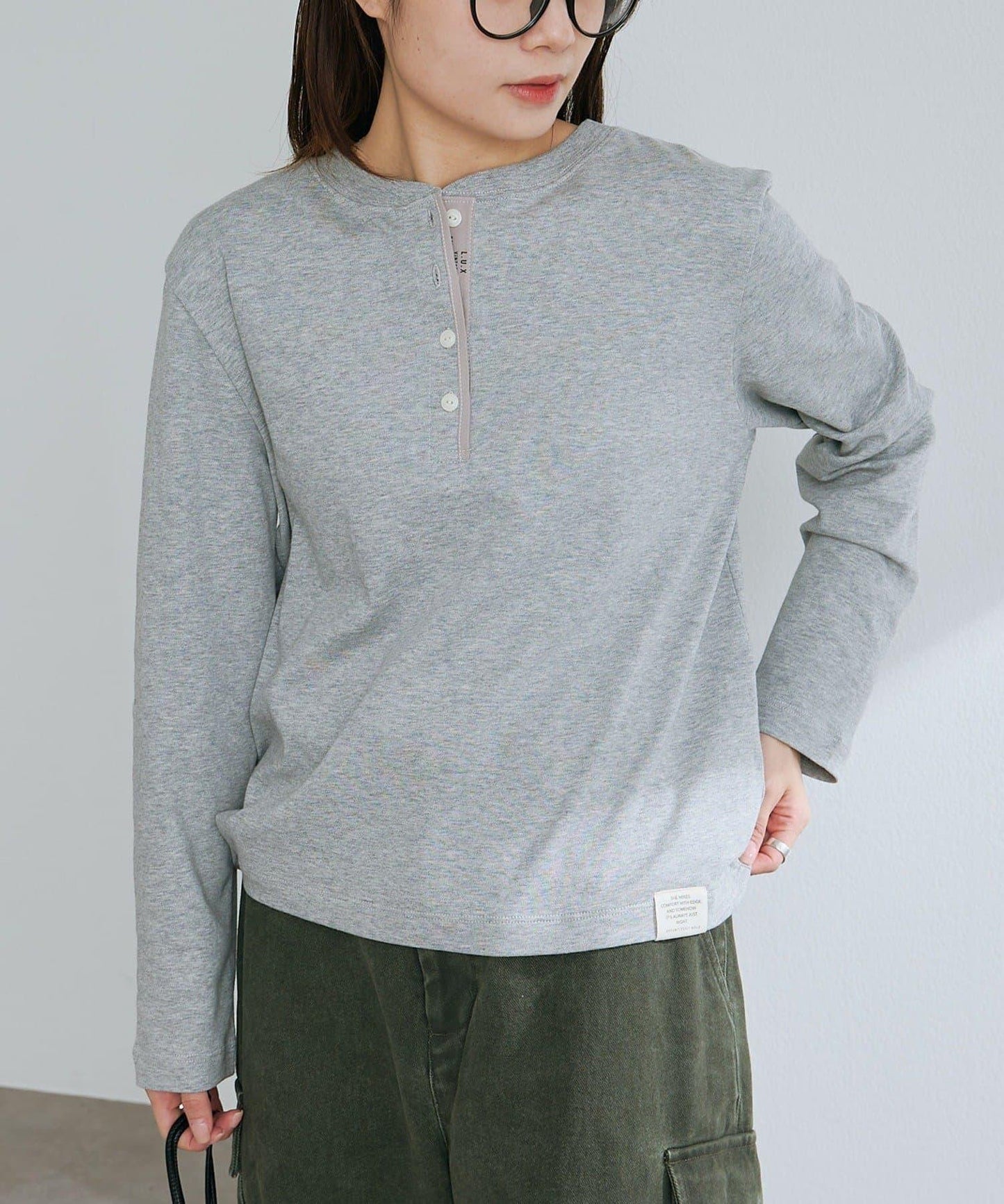 順滑磨毛雙面穿亨利領T恤