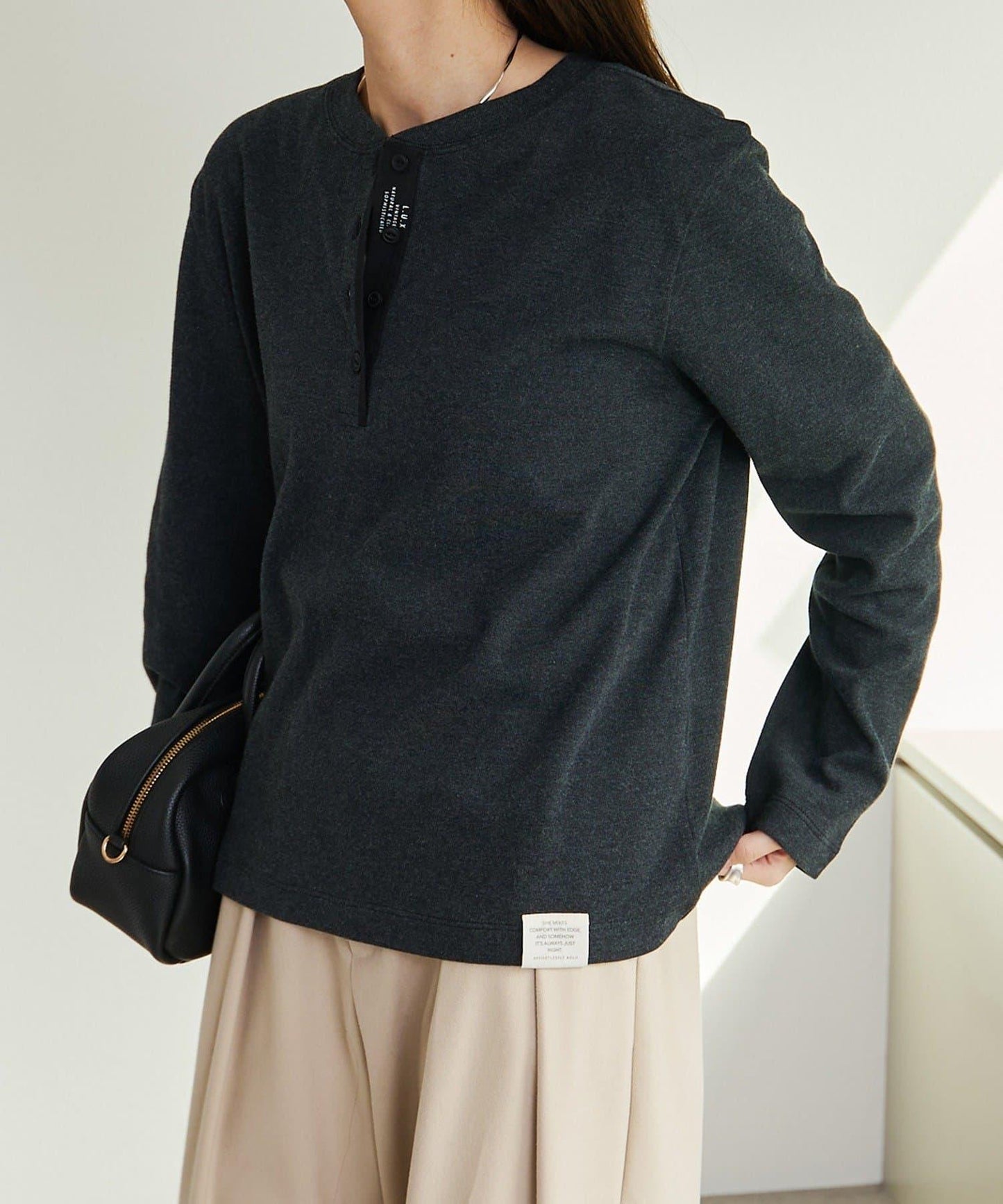 順滑磨毛雙面穿亨利領T恤