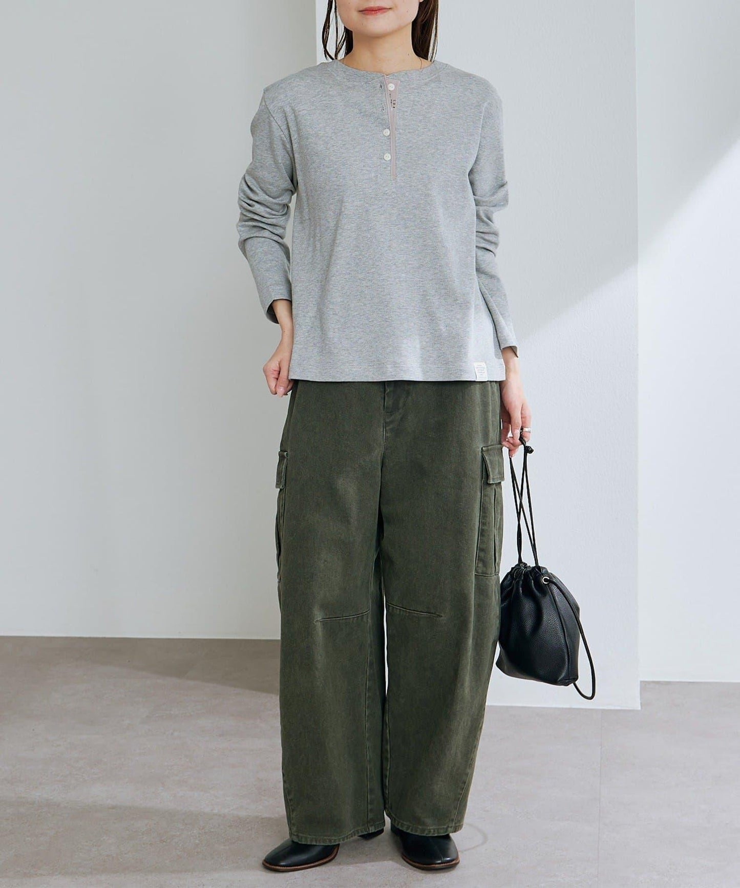 順滑磨毛雙面穿亨利領T恤