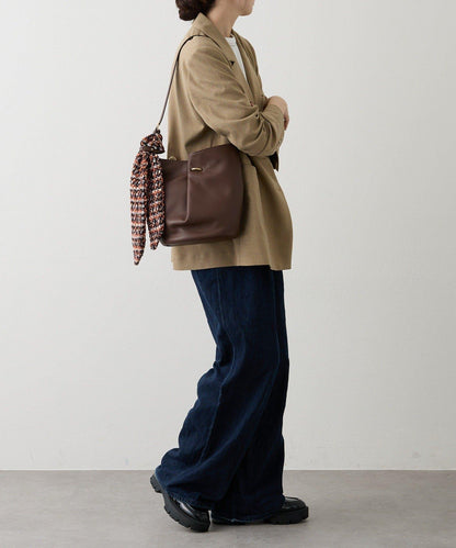 附絲巾皮革兩用單肩包