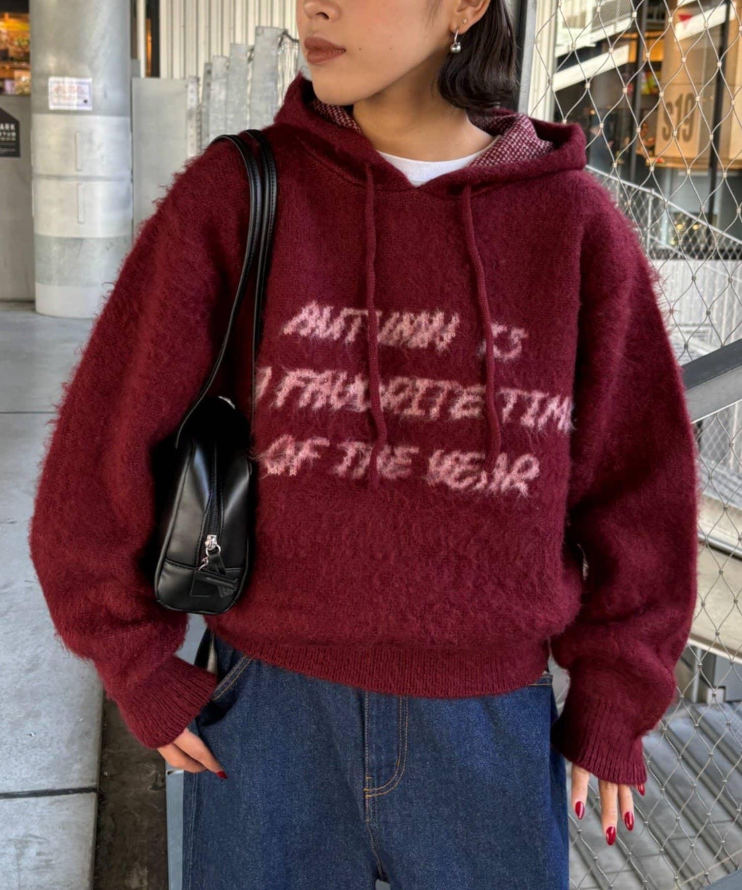 仿馬海毛質感字母針織連帽衫